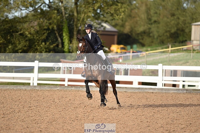 231015A-162506-09329 - Cls 27 1.10m Amateur Q 2nd R