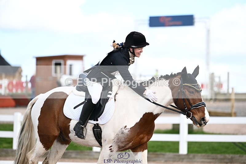 240324A-131002-02815 - Novice 27, 12.30 to 13.50