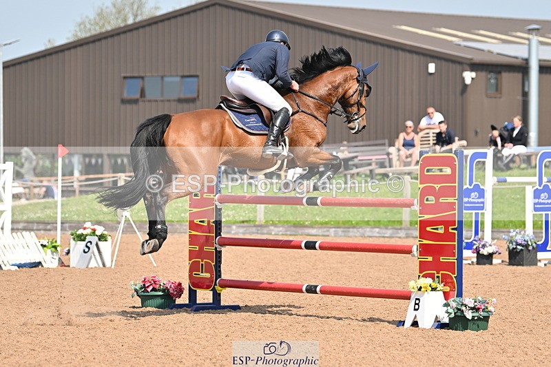 240512A-104918-17385 - Cls 48 National 1.30m Open