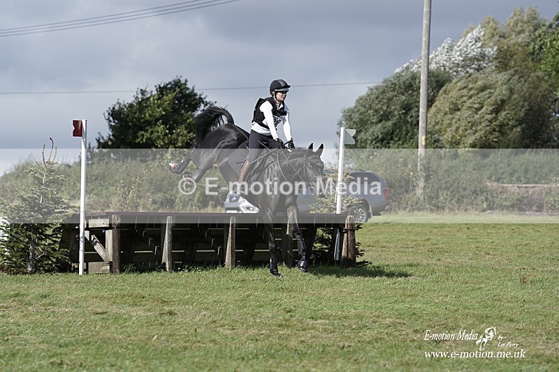  WWHT 031021 2989 - Intermediate (0.90m)  03/10/21