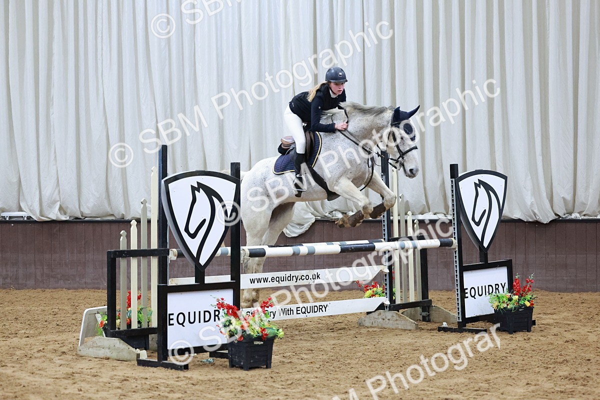 SBM_007690 - Class 24 - Nupafeed Supplements Senior Discovery/ 1m Open