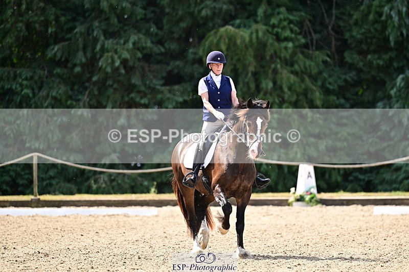 260802A-104328-05572 - Novice Silver break - break