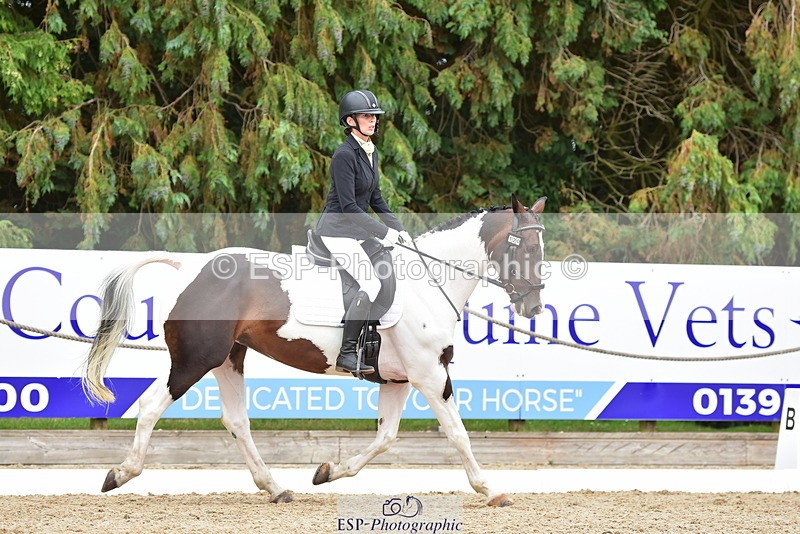 250719A-154936-07004 - 120-Jodie.Stafford-Searle-Shania