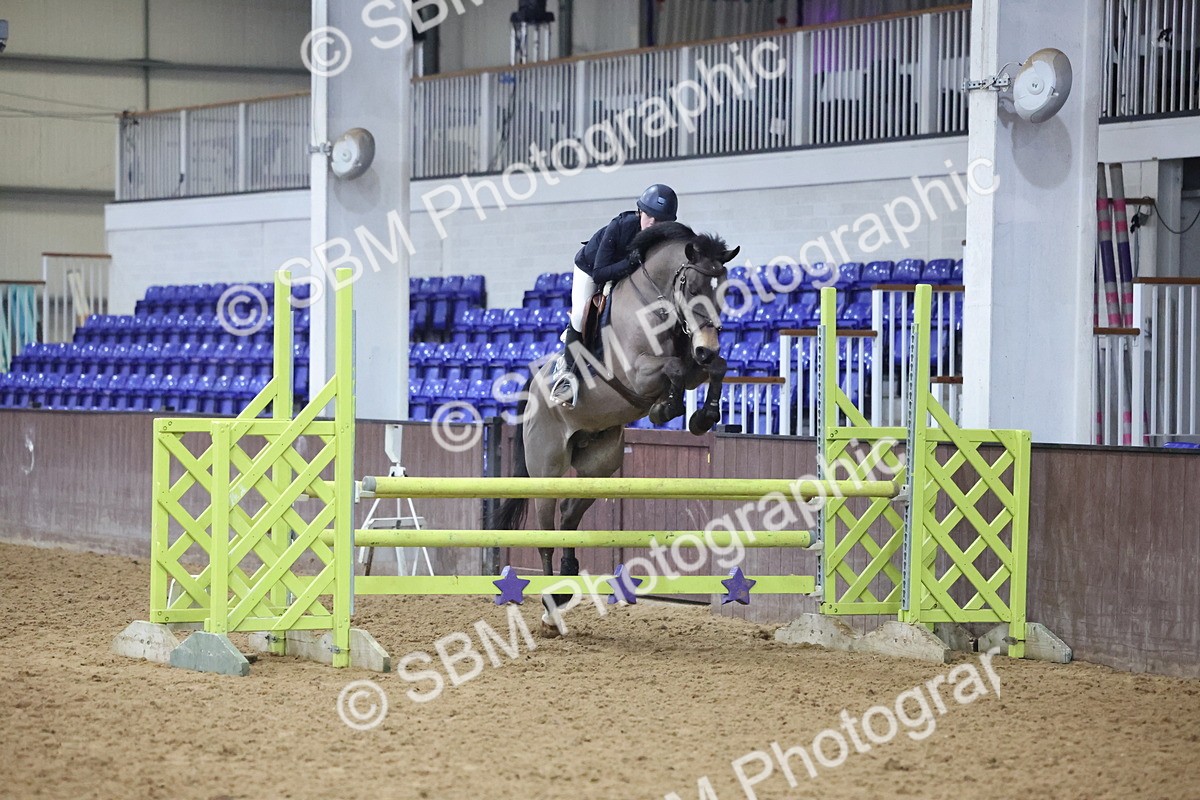 SBM_003459 - Class 11 - Blue Chip Pony Newcomers - 1.00m Open