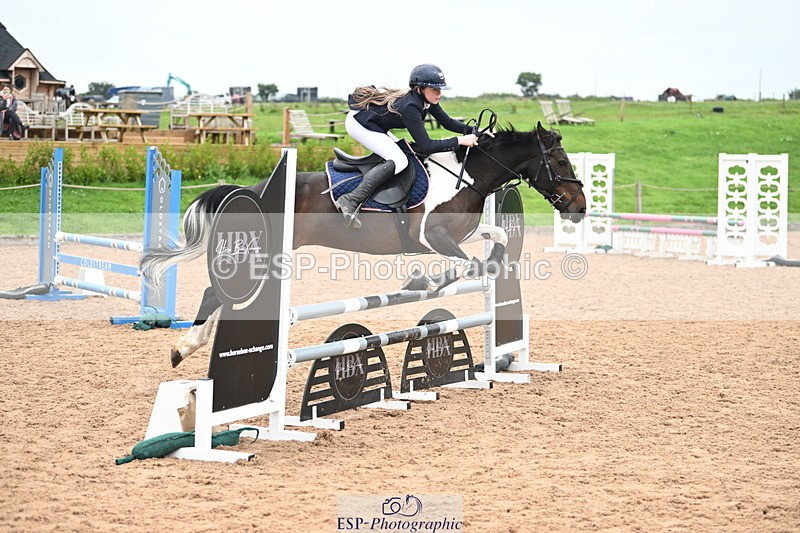 240907A-122609-01615 - Cls 3 Pony Medium Team 80cm & 90cm