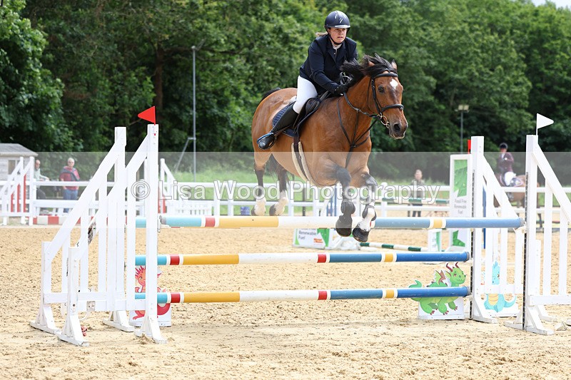 3E7A4310 - Class 7: Senior Newcomers/1.10m open