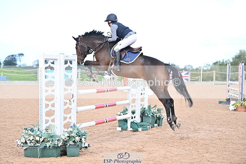 231014A-111951-04352 - Cls 18 Newcomers & 1.10m Open