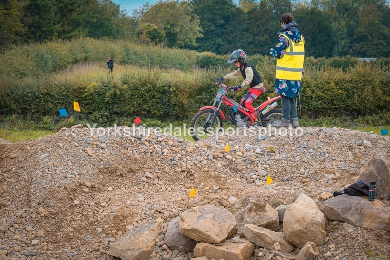 DSCF0555 - Ripon MC Trial 27/09- kids