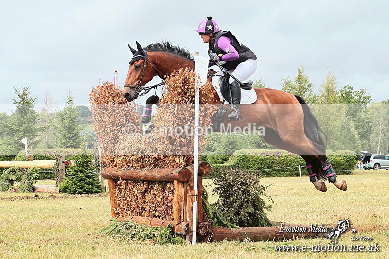 BEXC 190725  1681a - Equestrian