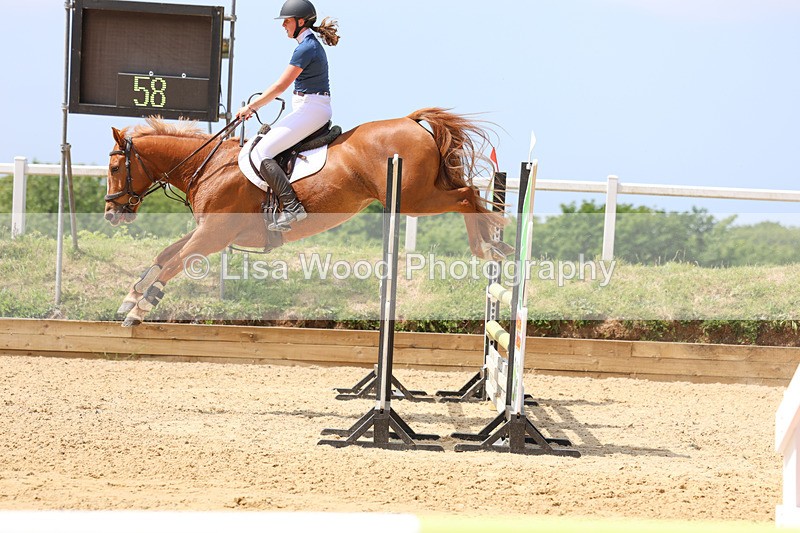 3E7A0426 - Class 10: Senior 95cm open