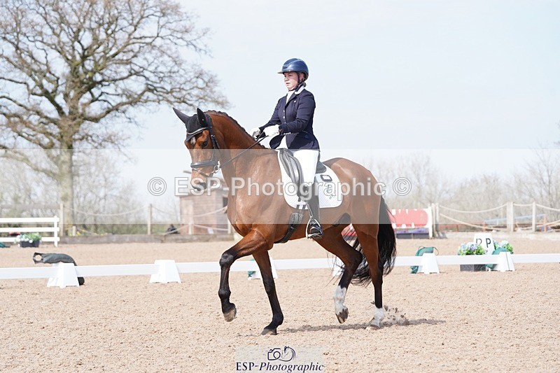 250403-124354-01955 - 036-Abbie.Newbury-Seagry.Viceroy