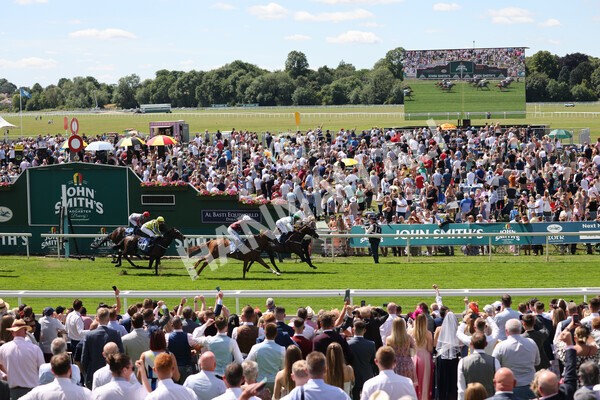 yr09072022r1-37 - Race 1 1.45pm John Smith's Racing Stakes
