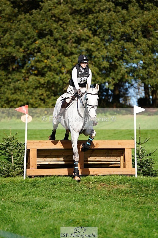 241026-115156-13143 - 386-Sarah.Ulph-COOL.ICE