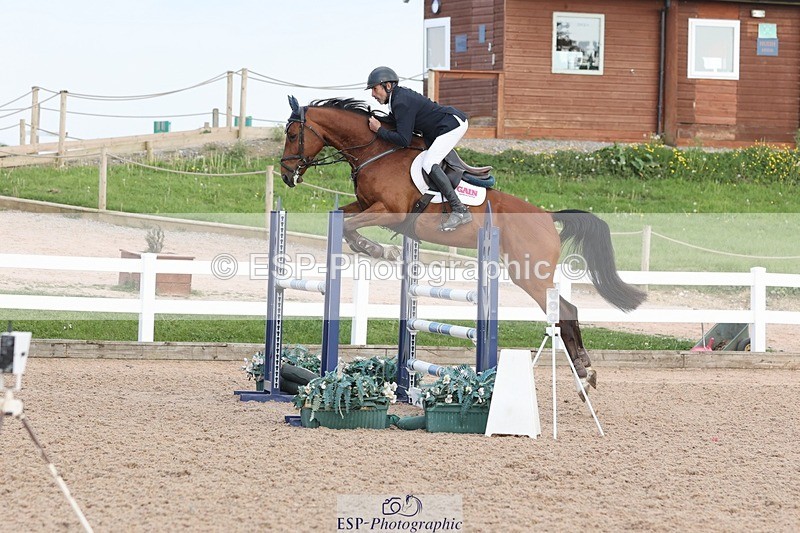 250509-172807-09300 - Cls 24 Snr Newcomers