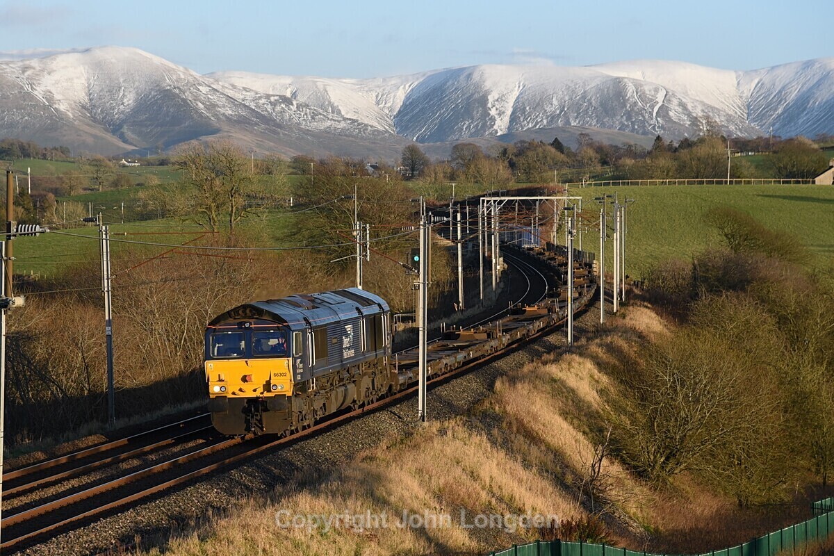 JL - 5.12.20 66302 4M43 Grangemouth - Daventry, Docker - West Coast Main Line (north to south)