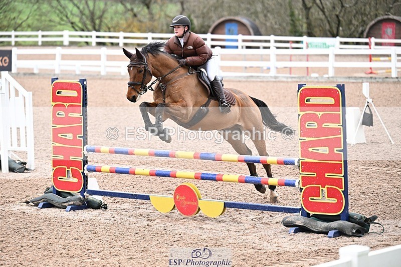 251205-101103-00158 - Cls 2 Snr British Novice and 90cm