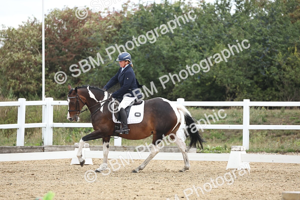 SBM_003875 - Class 8 - Novice 3 Champs