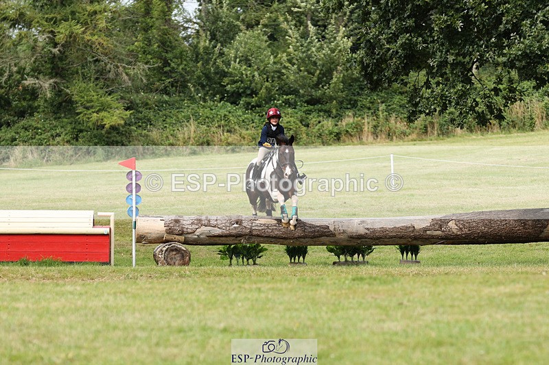 240825X-155936-36372 - 80cm XC 15.30 to 16.30