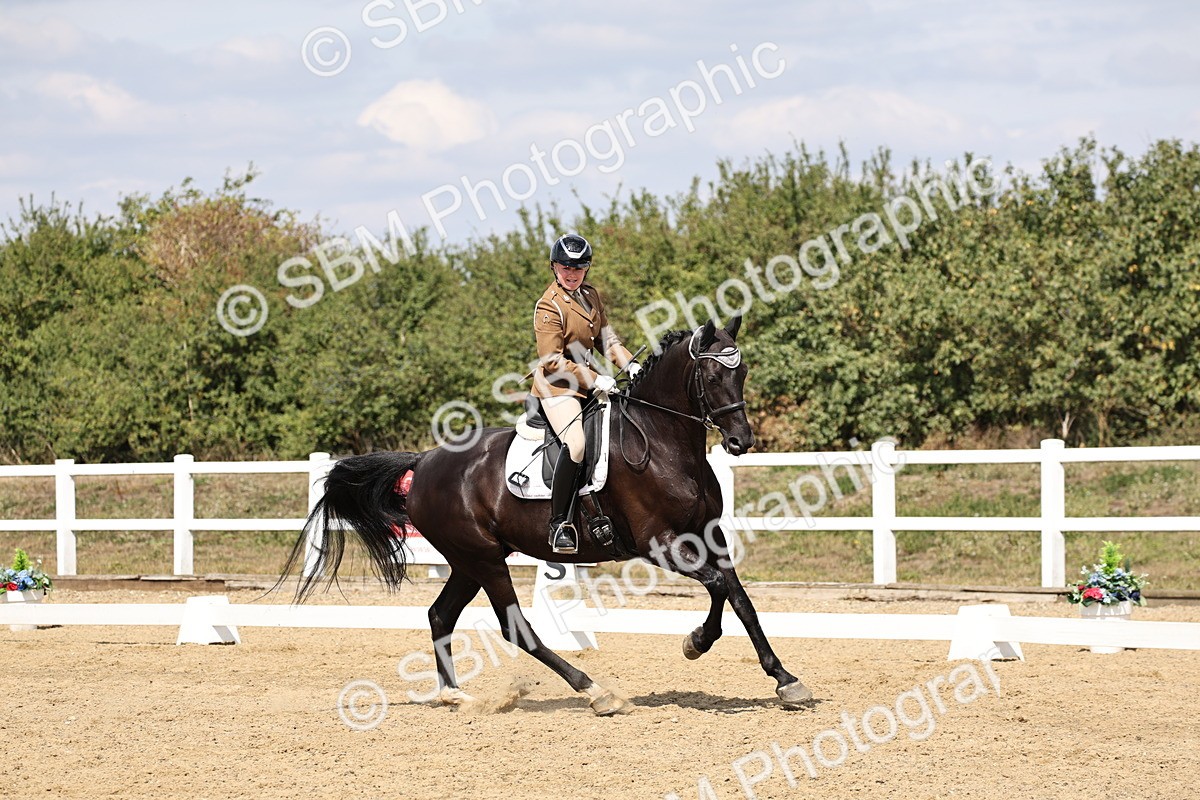 SBM_018697 - Class 16 - Novice 5 - 12.08-13.11