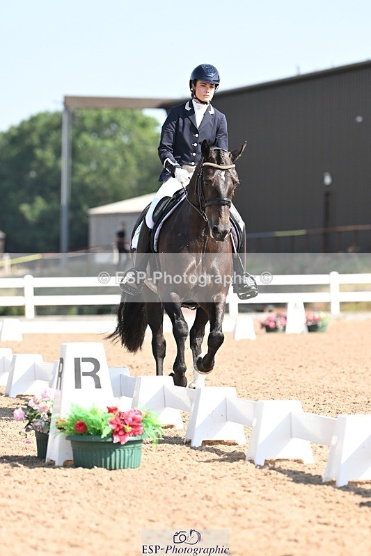 250816-104019-03444 - 074-Jessica.AllenHendrewen.Desert.Lady