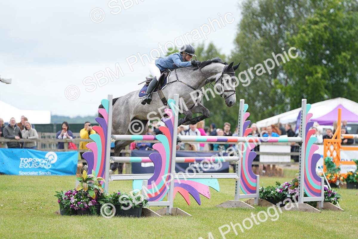 SBM_03174 - Class 201 - British Horse Feeds Speedi Beet Horse of the Year Show Grade  C