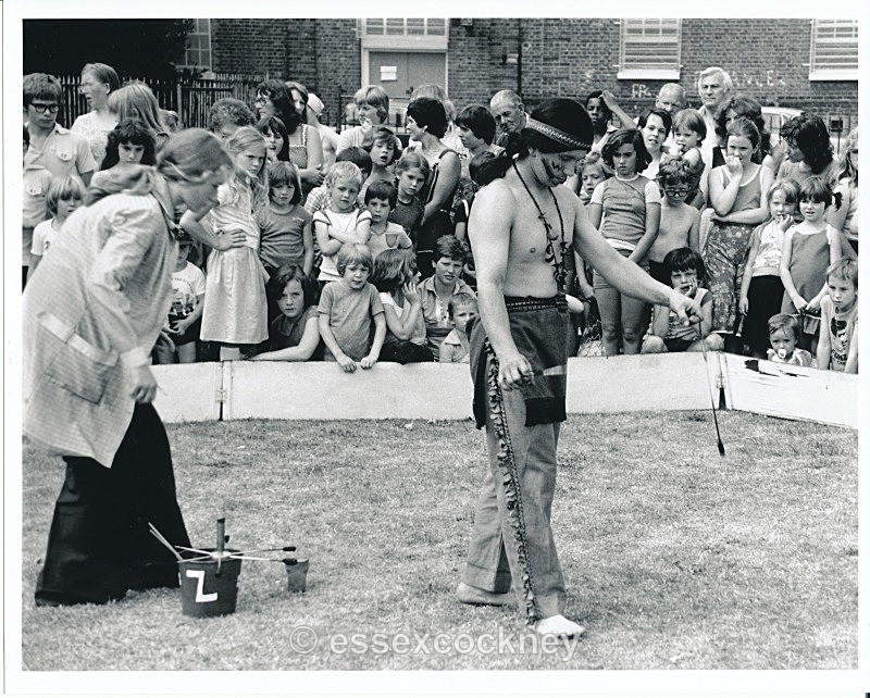  - Open air Circus Barmy park Bethnal green