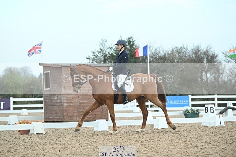 250403-085214-00434 - 034-Alejandro.Farina-Davian.Hit