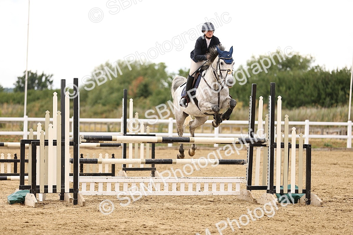 SBM_026920 - Class 13 - Senior Newcomers - 1.10m