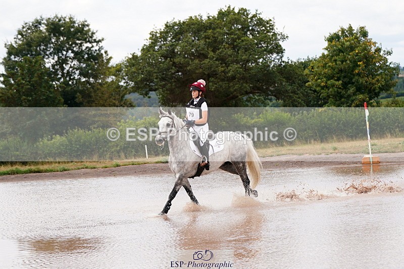 250802A-124216-04102 - B-079-Claudia.Groves-QUICKSILVER