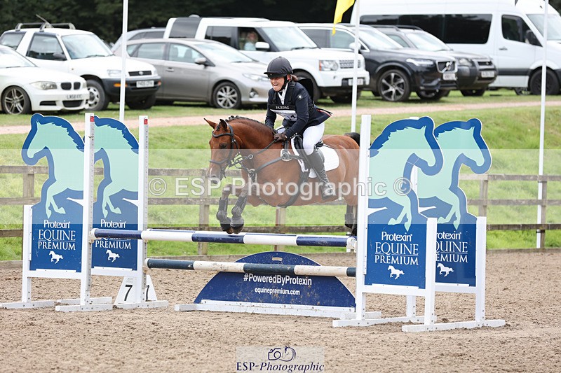 240804-141252-15717 - 601-Tichy_Sanders-UBERTON_VAN_HET_DALHOF