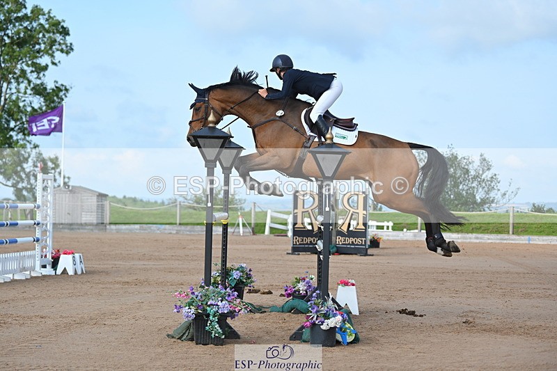 230721A-091402-04898 - Cls 2, 2 Star Small 1.30m