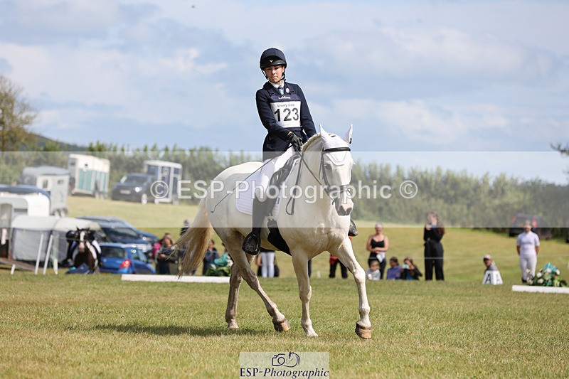 240824X-143111-28754 - D80 Ride off  14.15 to 15.30