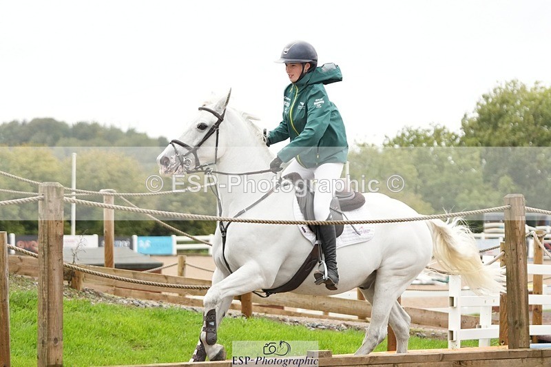 250920-161708-01591 - Cls 22 Pony Intro 90cm Derby