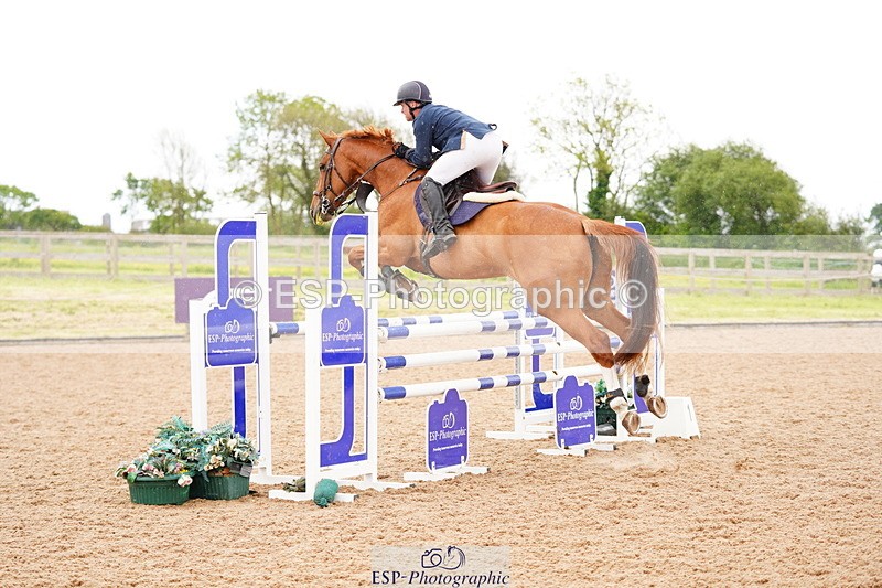 240526A-120424-07938 - Cls 26 Chard Equ 1.05m and 1.10m Grand Prix