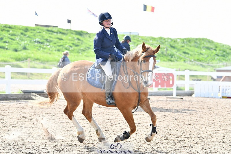 240511A-093237-11296 - Cls 28 95cm National Am Quali