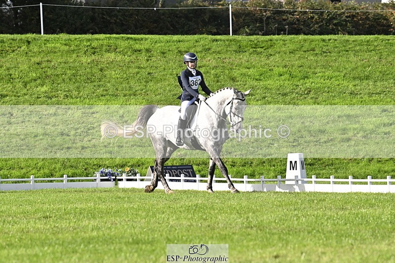 251023A-145201-04427 - E-382-Yasmin.Meredith