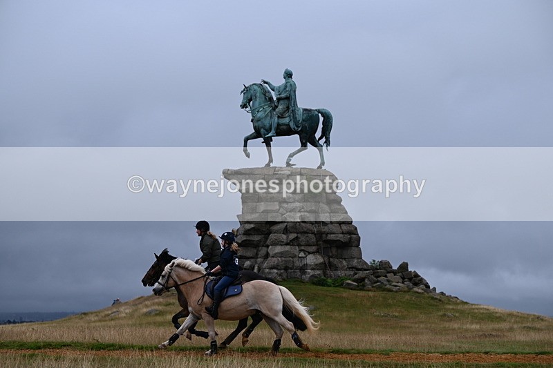 DSC_2639 - Time at Statue 12:34 to 12:56