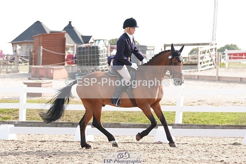 250817-093951-07196 - 157-Camilla.HankinsonChapel.Arch