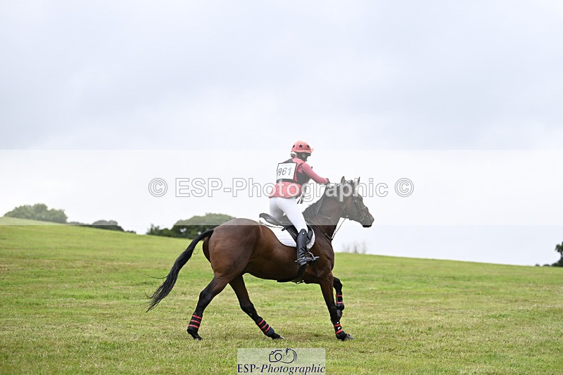 240825X-180207-38308 - 80cm XC 17.30 to End