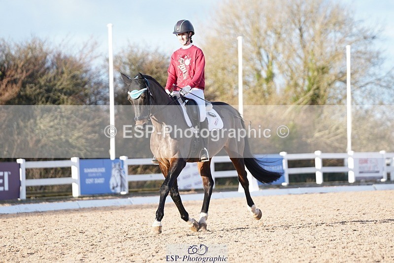 241214-150108-02070 - 132-Alys.Matravers-VORVASHILL.VERTIGO