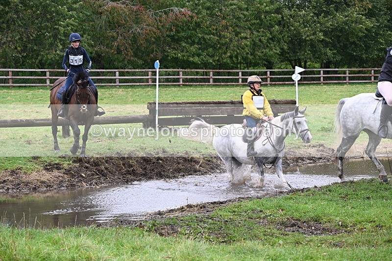 WJ6_8192 - Time at Photographer 13:49 to 14:15