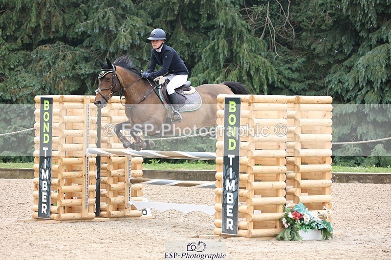 230618-102115-10078 - Cls 19 Pony Intro 1m