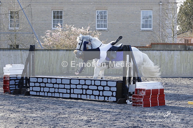 _EST0106 - Bourne Valley Riding Club Winter Showjumping 27/03/22