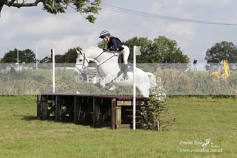  WWHT 171021 3099 - Intermediate (0.90m)  17/10/21