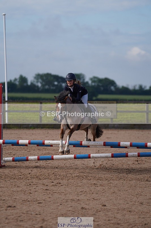 240713A-091236-00025 - Cls 2 70cm Open