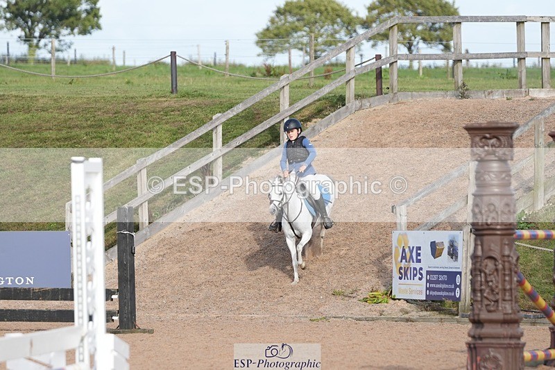 260926-154752-01302 - Cls 13 70cm Speed Derby