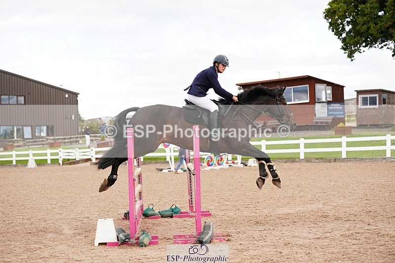 250921-144018-04105 - Cls 27+28 Club and Schools 1m