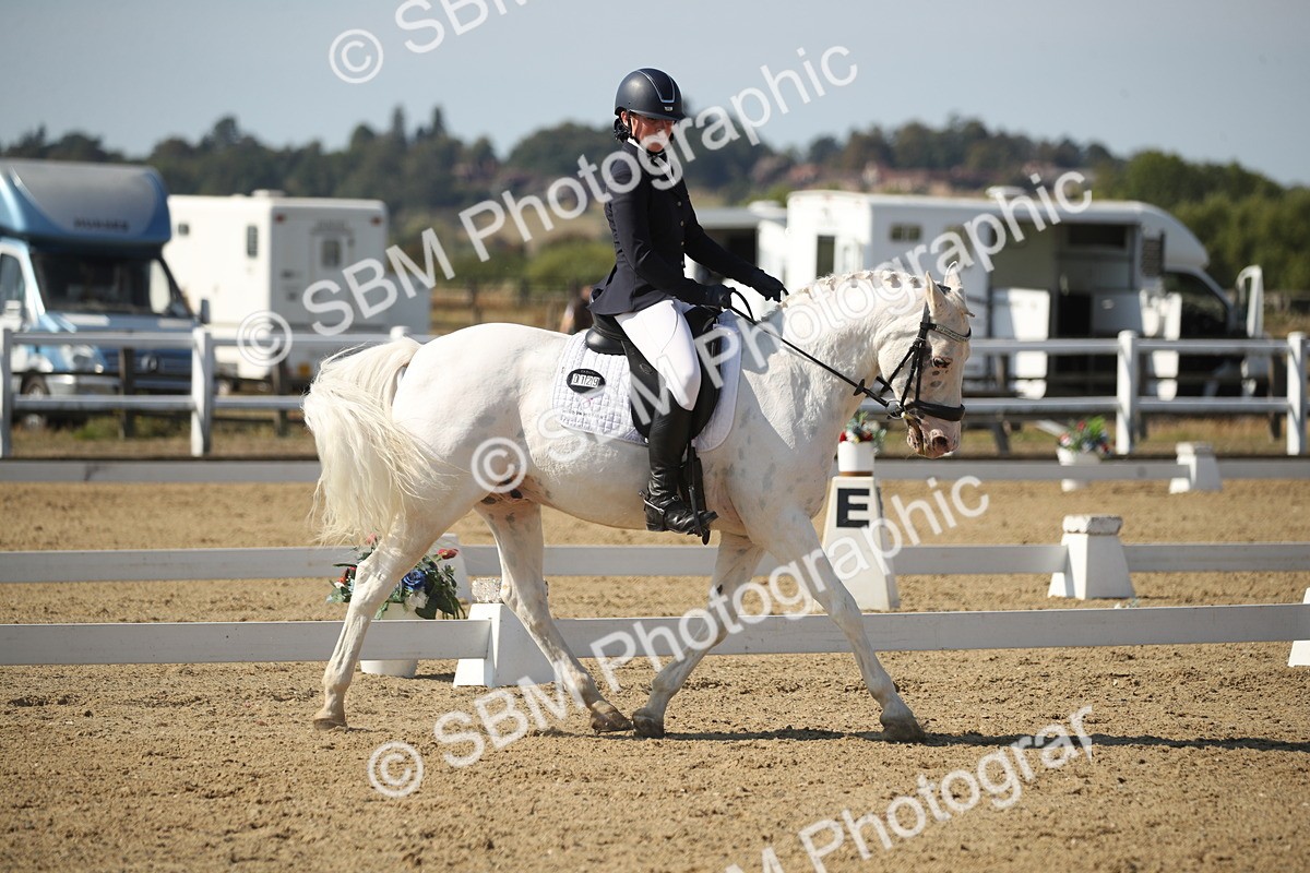 SBM_004222 - Class 11 - Novice 5 - 10.24-11.20