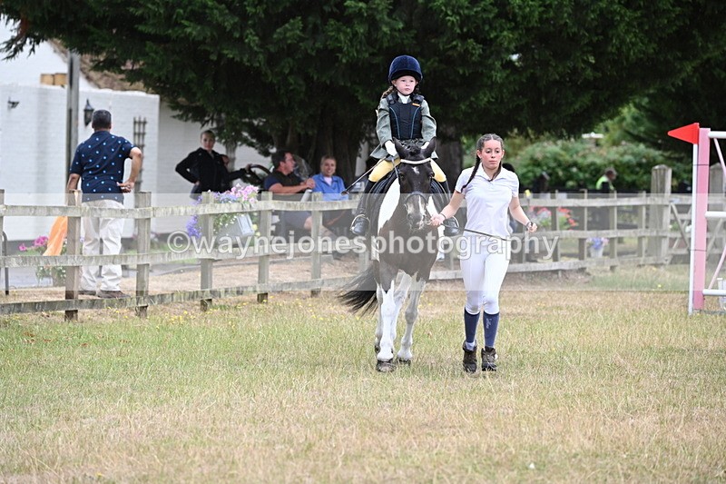 WJ6_9347 - Class 12 Minimus Jumping 45cm