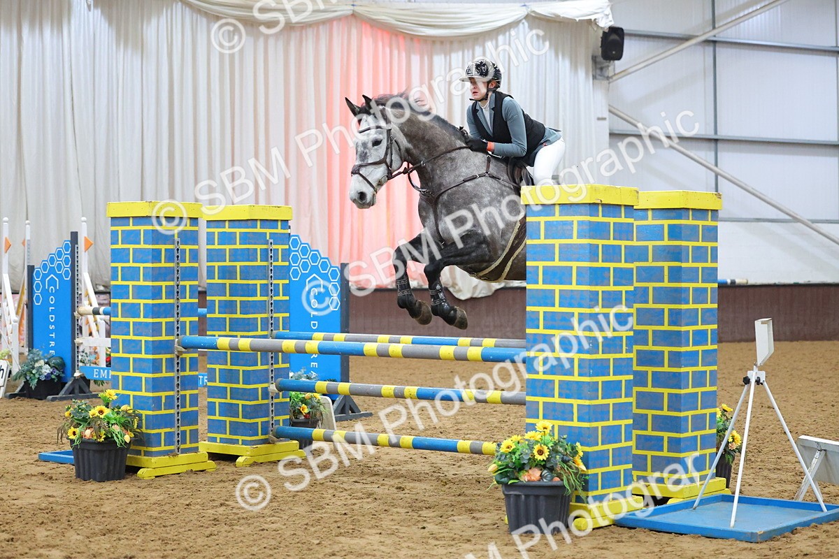 SBM_008496 - Class 21 - Nupafeed Supplements Senior Discovery/ 1m Open - First Round (1.00m)